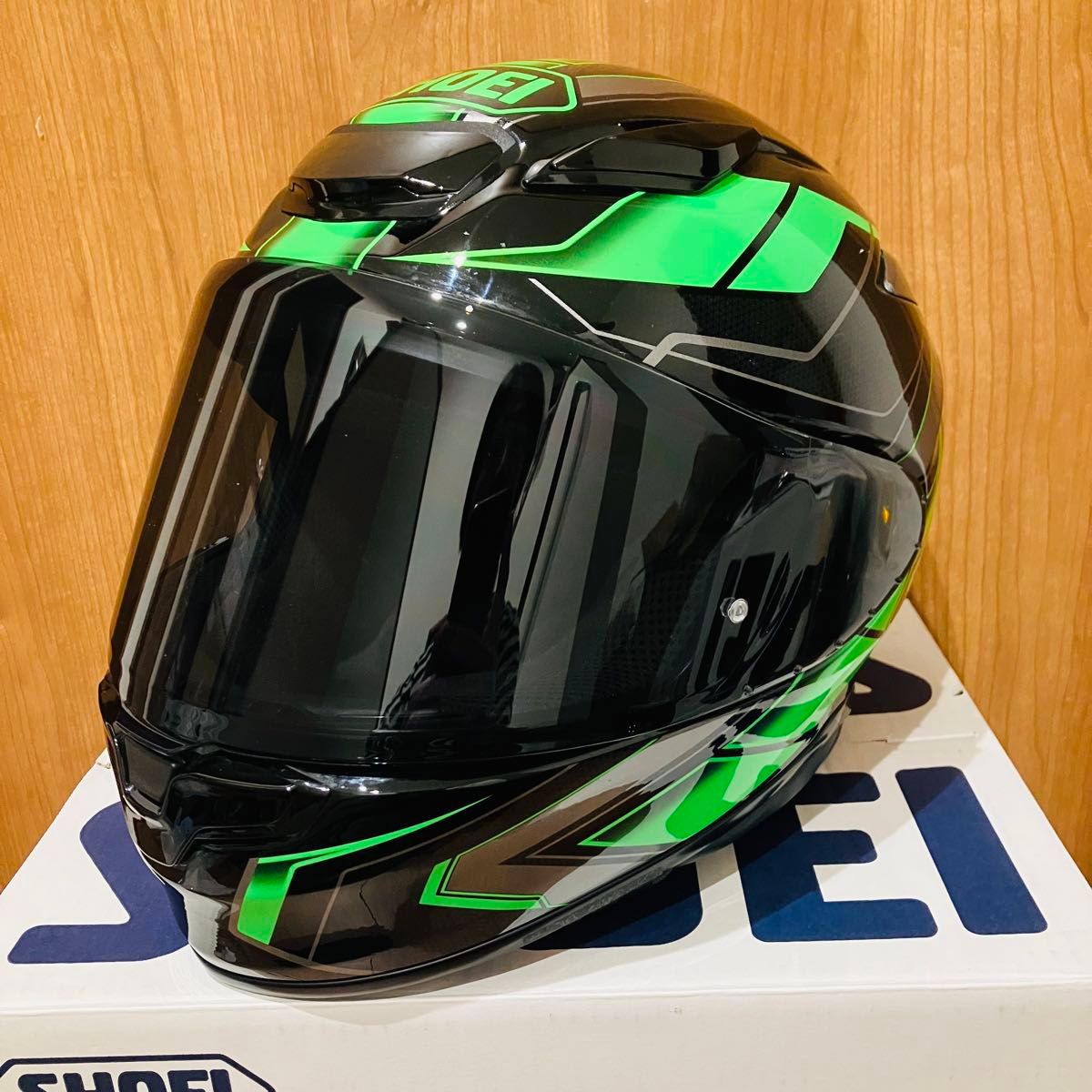 値下げ 廃盤モデル SHOEI Z-8 PROLOGUE 新品スモークシールド 値下げ 廃盤モデル SHOEI Z-8 PROLOGUE 新品スモークシールド