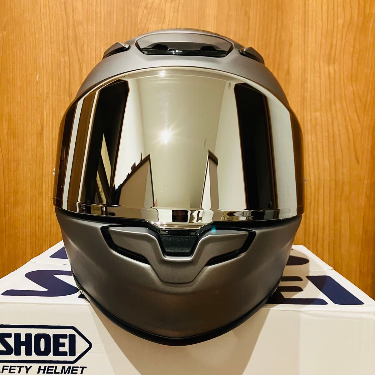 Shoei Z-8 美品 純正ミラーシールド&クリアシールド合計74800円 Shoei Z-8 美品 純正ミラーシールド&クリアシールド合計74800円