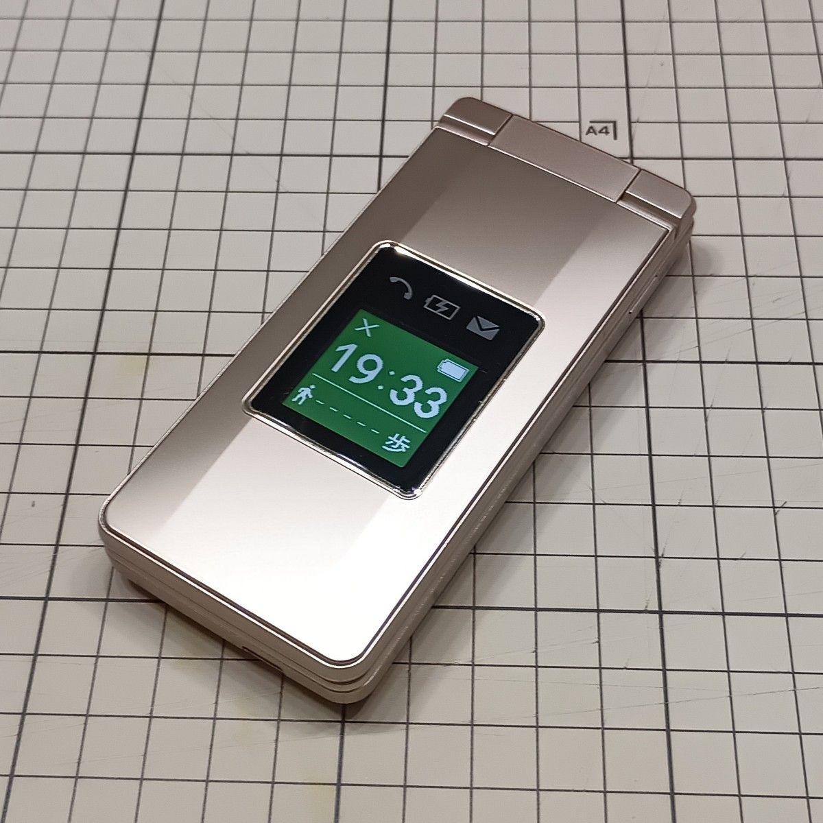 SoftBank かんたん 携帯10 807SH ゴールド SIMフリー 卓上 SoftBank かんたん 携帯10 807SH ゴールド SIMフリー 卓上