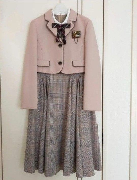 【美品】ビームス 卒服 卒業式 165 フォーマルワンピース ピンクベージュ 【美品】ビームス 卒服 卒業式 165 フォーマルワンピース ピンクベージュ