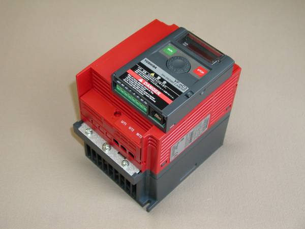 ⑧単相200V電源で三相2.2kW電動機を駆動するインバーター 送料 ⑧単相200V電源で三相2.2kW電動機を駆動するインバーター 送料