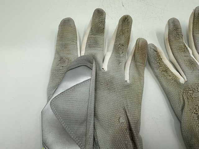ヤクルトスワローズ #55 村上宗隆 実使用 バッティンググローブ ヤクルトスワローズ #55 村上宗隆 実使用 バッティンググローブ