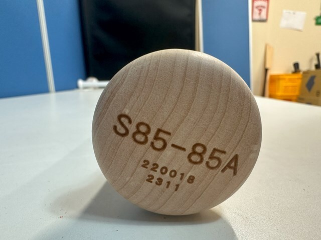 千葉ロッテマリーンズ #0 荻野貴司 実使用 バット デサント プロ 千葉ロッテマリーンズ #0 荻野貴司 実使用 バット デサント プロ