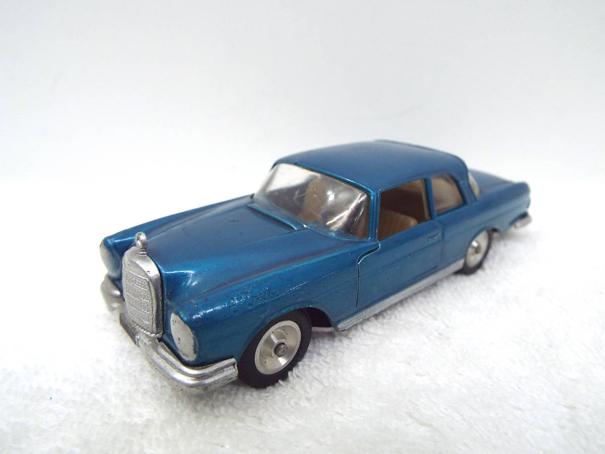 SOLIDO/ソリド フランス製 レトロ ミニカー メルセデス ベンツ 220SE 中古 おもちゃ/車玩具_画像1