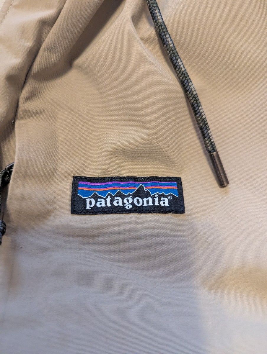 美品】パタゴニア patagonia ダウンドリフト3in1 ベージュ 美品】パタゴニア patagonia ダウンドリフト3in1 ベージュ