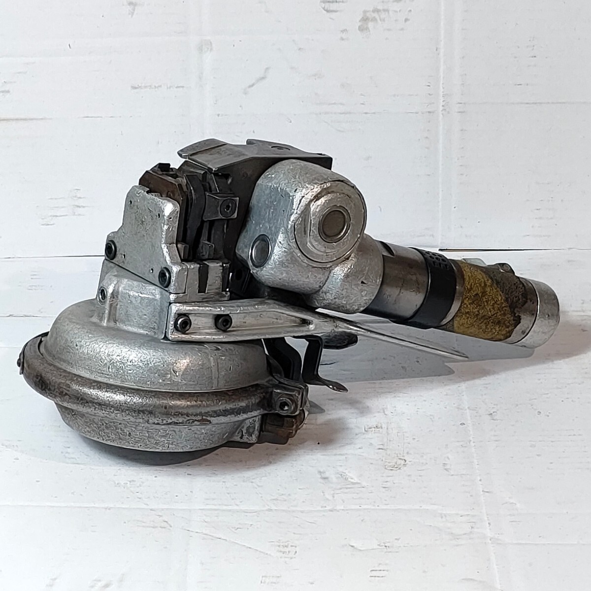 中古品 フロム FROMM 帯鉄用 エアー式 コンビネーション型結束機 中古品 フロム FROMM 帯鉄用 エアー式 コンビネーション型結束機
