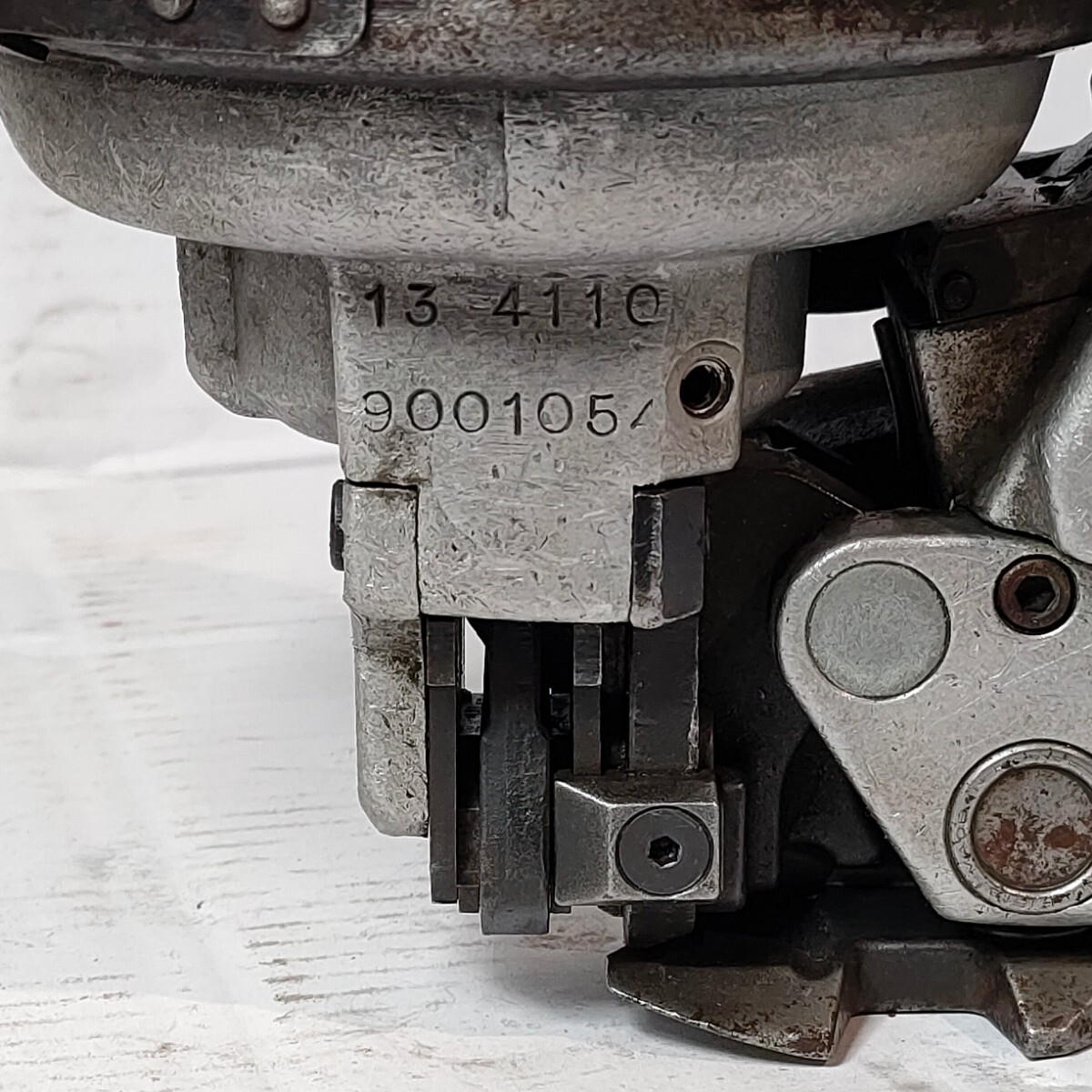 中古品 フロム FROMM 帯鉄用 エアー式 コンビネーション型結束機 中古品 フロム FROMM 帯鉄用 エアー式 コンビネーション型結束機