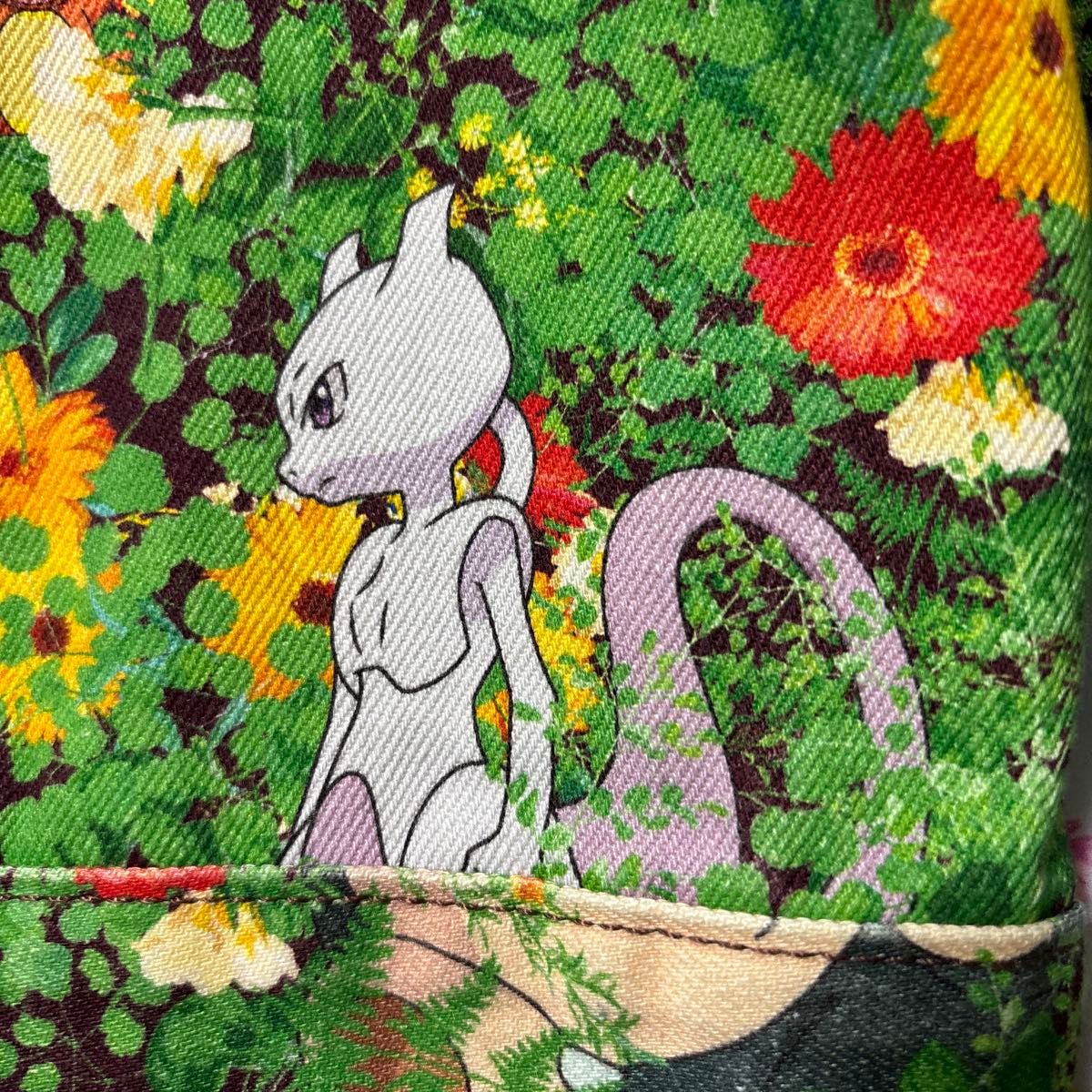 新品 リーバイス ポケットモンスターコラボ Gジャン ジャケット 新品 リーバイス ポケットモンスターコラボ Gジャン ジャケット