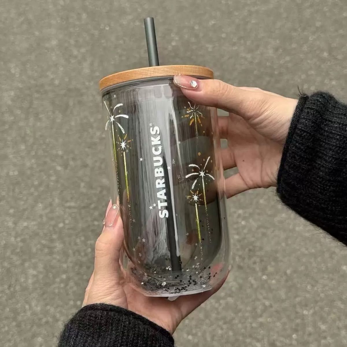 スターバックス海外中国ホリデー 真冬の花火ストロー付きグラス 海外限定 スターバックス 中国限定 冬 花火 グラス カップ