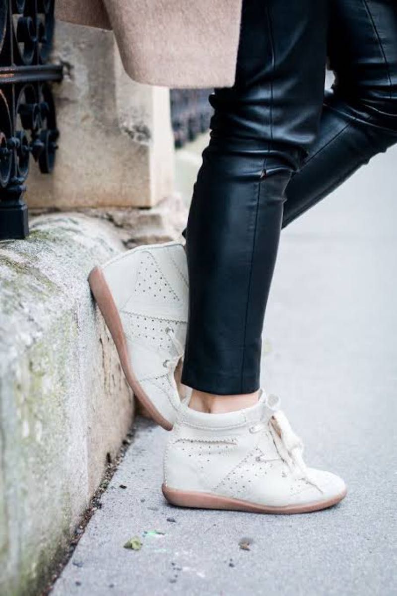 Isabel Marant (イザベルマラン)インヒール スニーカー BOBBY Isabel Marant (イザベルマラン)インヒール スニーカー BOBBY