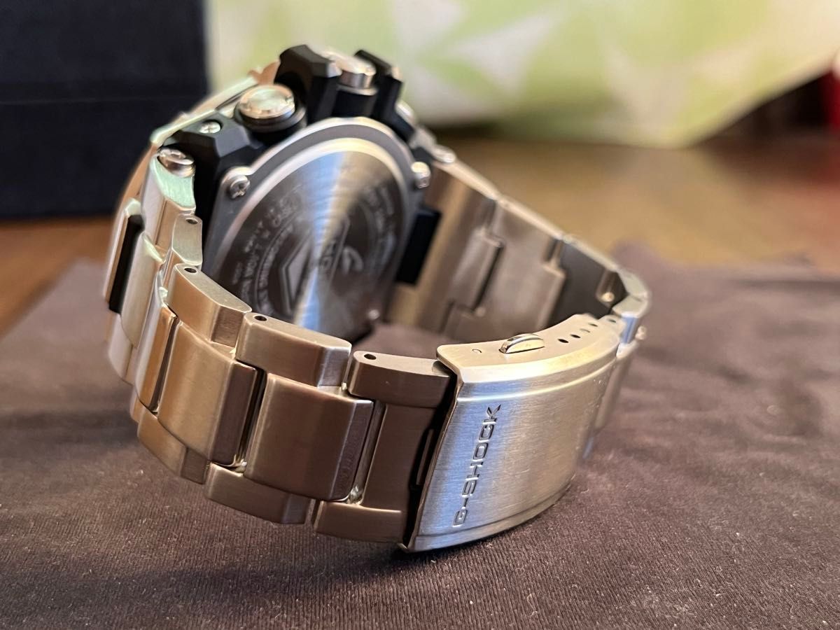 G-SHOCK G-STEEL GST-B100D-2AJF ソーラー モバイルリンク G-SHOCK G-STEEL GST-B100D-2AJF ソーラー モバイルリンク