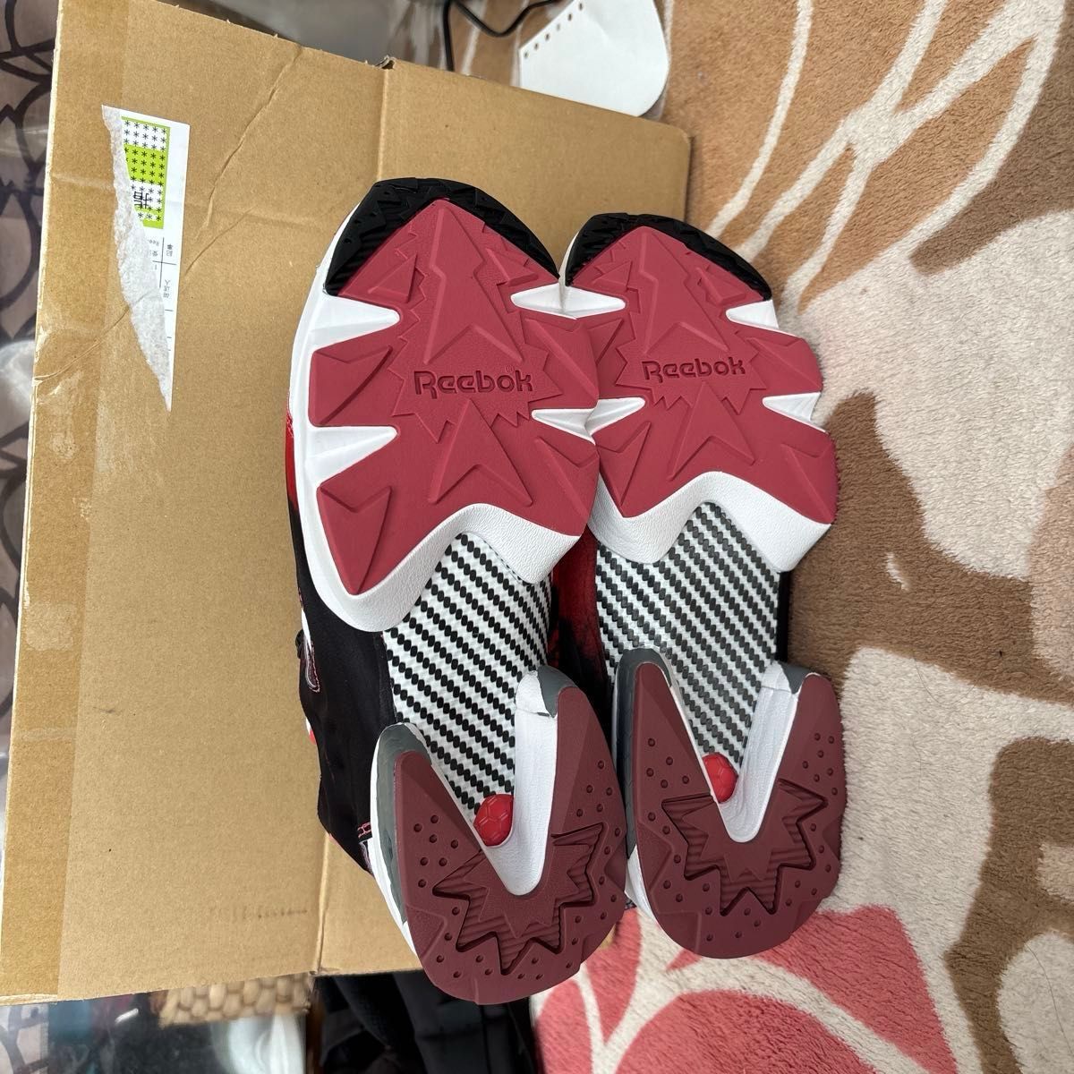 新品未使用】B'z パーティ限定品 稲葉浩志 Reebok 25 5センチ 新品未使用】B'z パーティ限定品 稲葉浩志 Reebok 25 5センチ