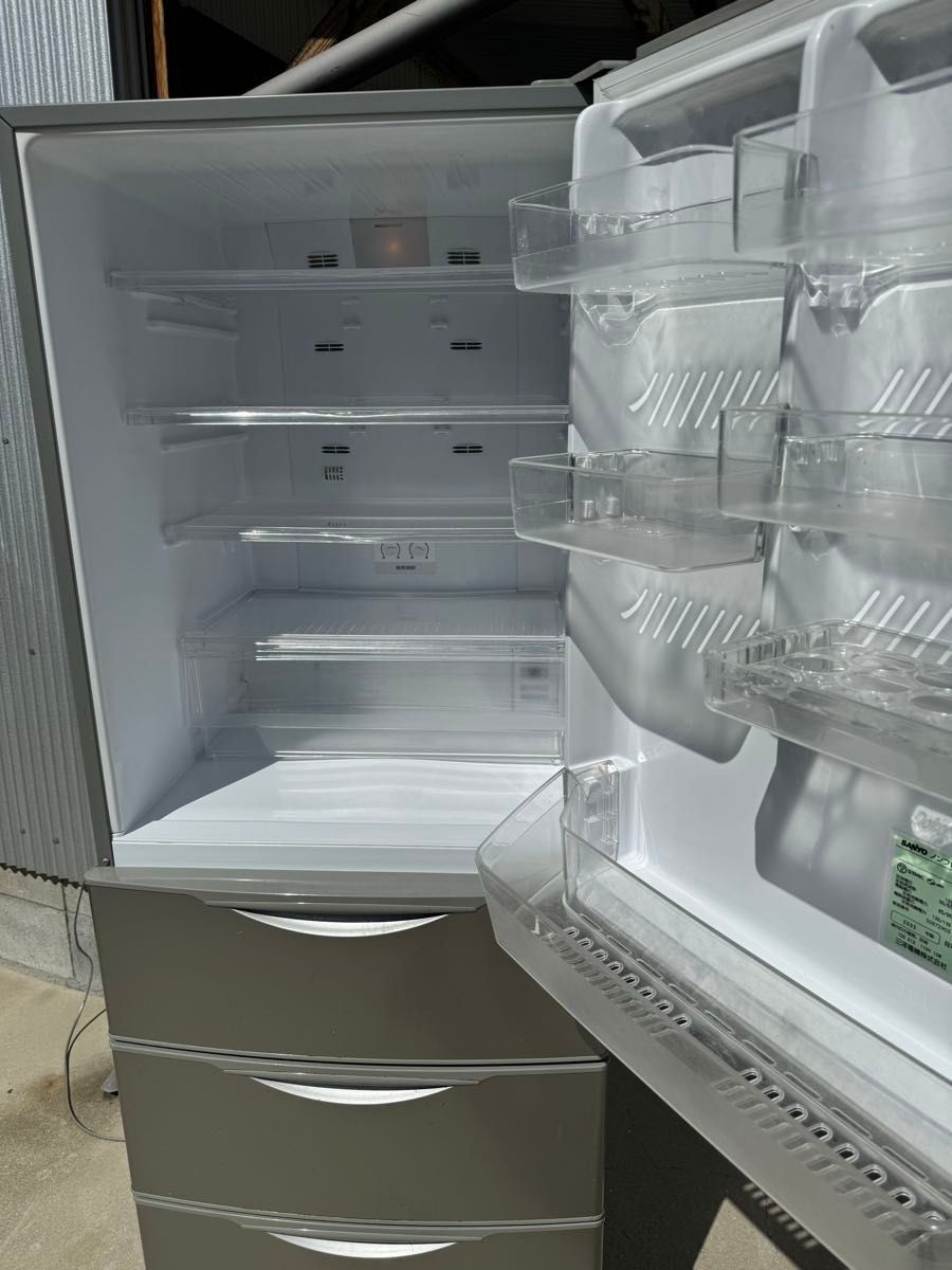 SANYO サンヨー 冷蔵庫 冷凍庫 動作品 大容量 357L 製氷 家庭用 SANYO サンヨー 冷蔵庫 冷凍庫 動作品 大容量 357L 製氷 家庭用
