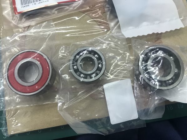 ホンダ タクト/ジョルノ/スーパーディオ/AF24/AF27/AF28/AF30/AF31 縦置２サイクルエンジン■ギアボックス ミッションベアリング&シールSET_画像4