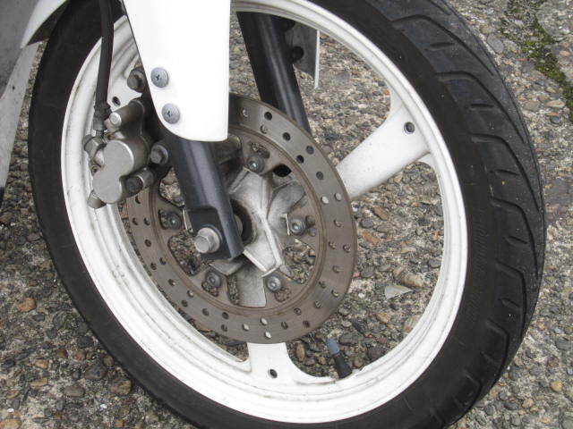 ヤマハ3JD-W0047-00/3JD-25803-00ニッシン フロントキャリパーピストンゴム ダスト+オイルシール ブレーキ TZR50R TZM DT200WR250 YZ125X