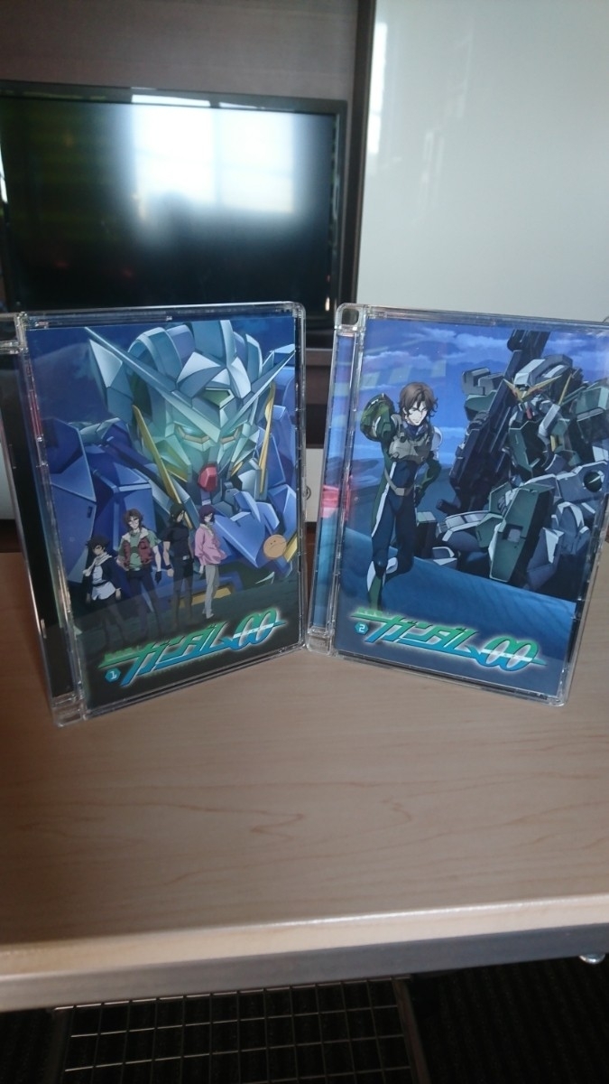 【送料無料】機動戦士ガンダムOO(ダブルオー) DVD1・2巻セット