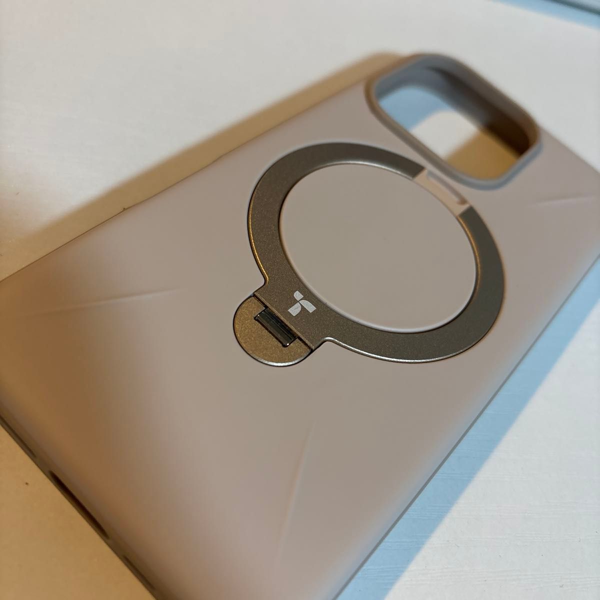 TORRAS iPhone 16 Pro 用 ミルクティー・デザートチタニウム TORRAS iPhone 16 Pro 用 ミルクティー・デザートチタニウム
