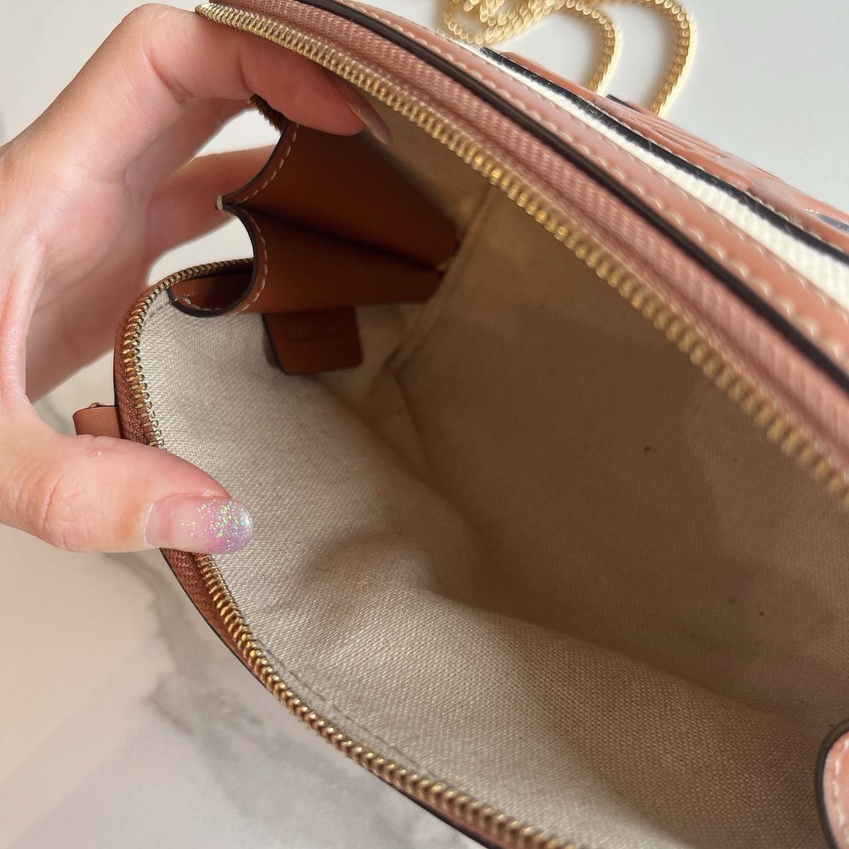 セリーヌ CELINE チェーン付きクラッチ キュイルトリオンフ セリーヌ CELINE チェーン付きクラッチ キュイルトリオンフ