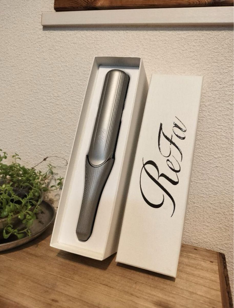 ReFa フィンガーアイロンST6 ダークシルバー 新品未使用品 ReFa フィンガーアイロンST6 ダークシルバー 新品未使用品