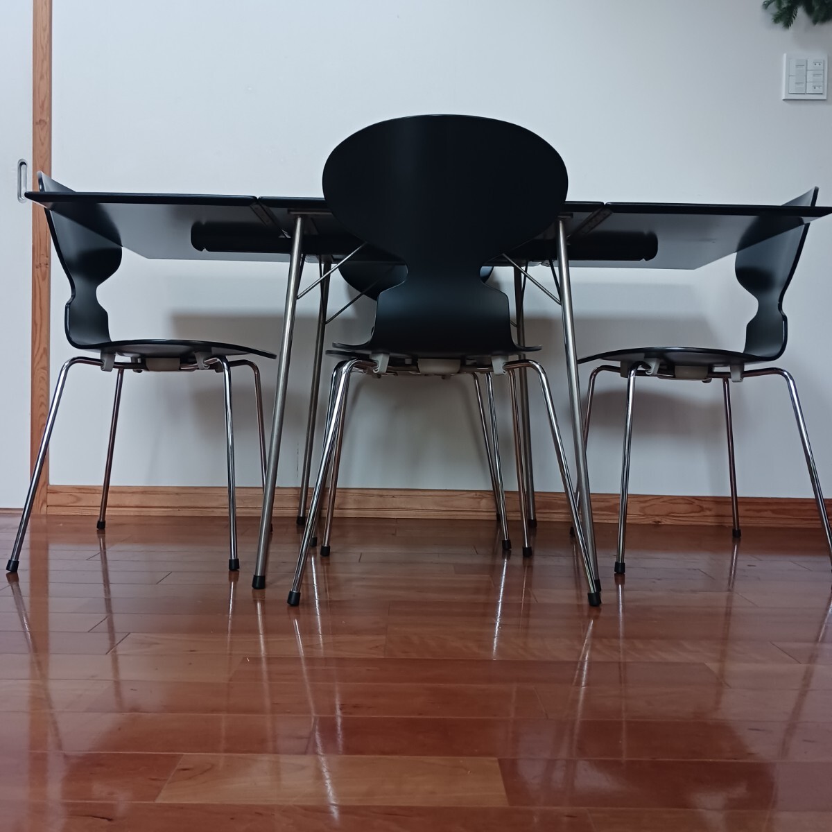 142000円 『FH3601』drop-leaf table &『FH3101』Ant Chairs by 142000円 『FH3601』drop-leaf table &『FH3101』Ant Chairs by