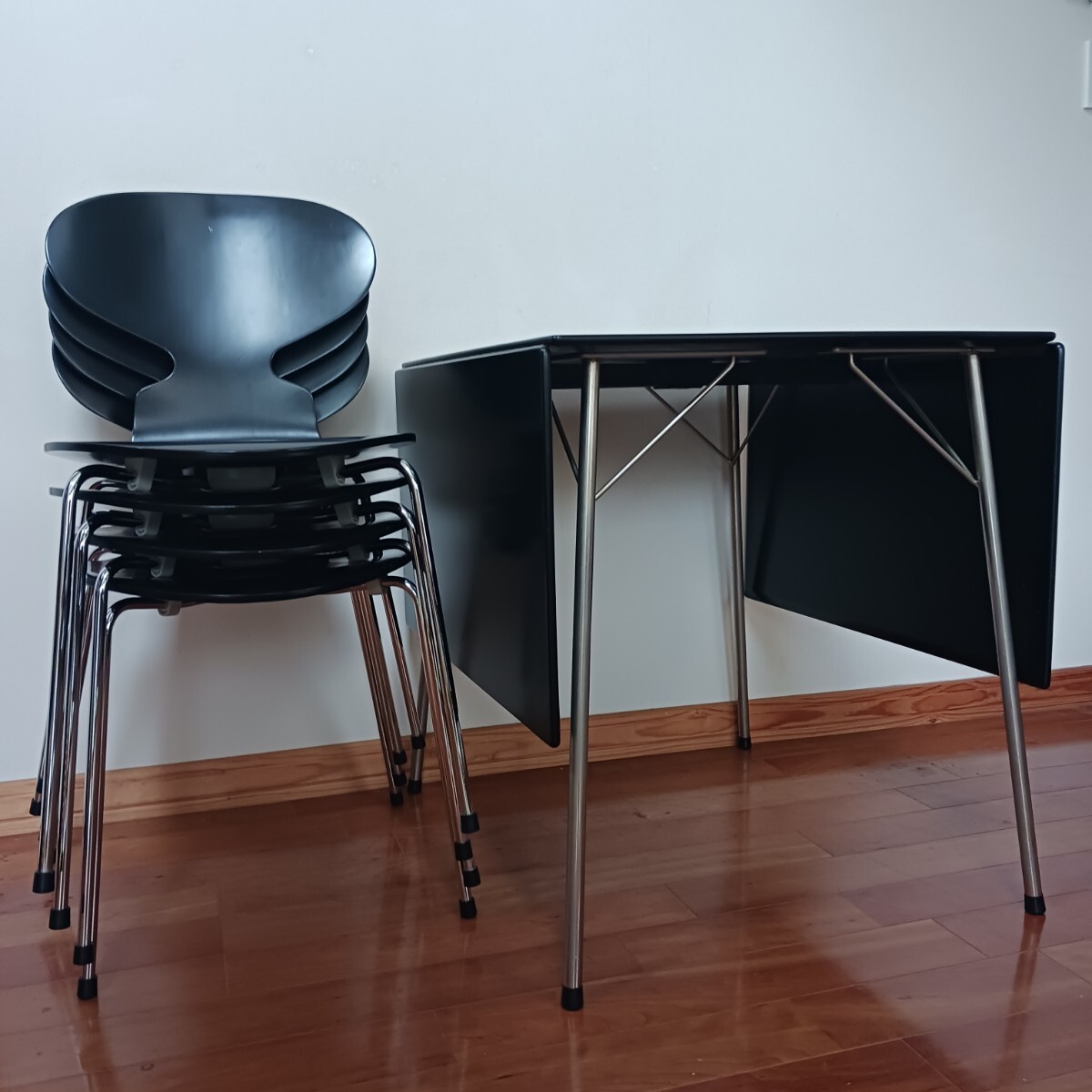 142000円 『FH3601』drop-leaf table &『FH3101』Ant Chairs by 142000円 『FH3601』drop-leaf table &『FH3101』Ant Chairs by