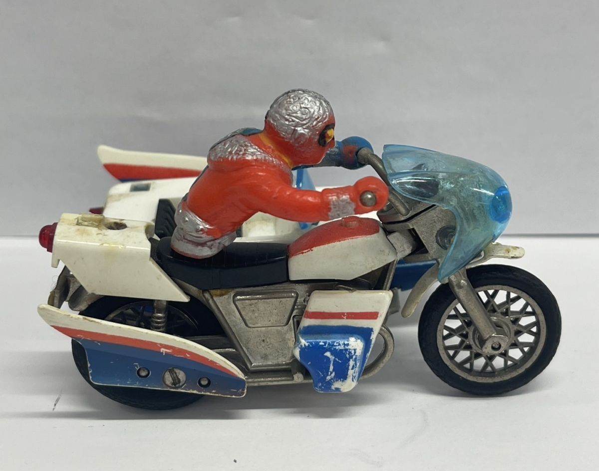 O252-G15-588 * poppy Kikaider 01 double machine Chogokin minicar toy toy collection 