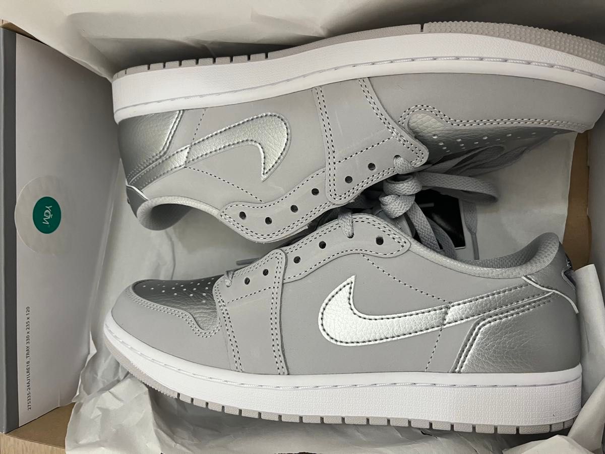 新品 Nike Air Jordan 1 Retro Low OG 新品 Nike Air Jordan 1 Retro Low OG