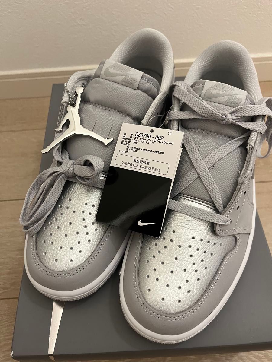 新品 Nike Air Jordan 1 Retro Low OG 新品 Nike Air Jordan 1 Retro Low OG
