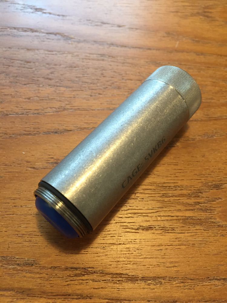 Titanium cash stash EDC keychain capsule リップクリーム ケース