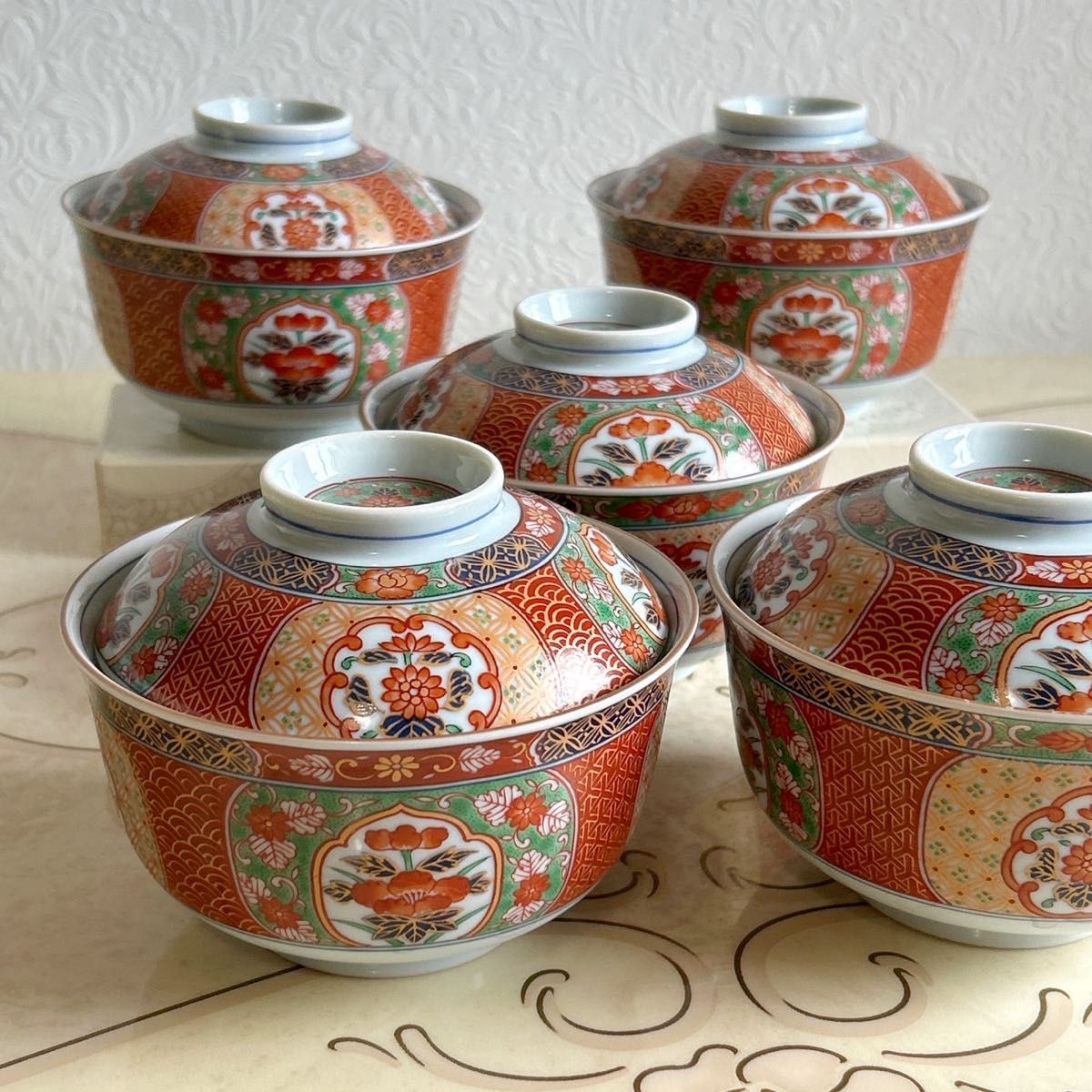 有田焼 醍醐窯 赤絵花紋 蓋付き丼ぶり 5客セット 雑煮碗 金彩古 有田焼 醍醐窯 赤絵花紋 蓋付き丼ぶり 5客セット 雑煮碗 金彩古