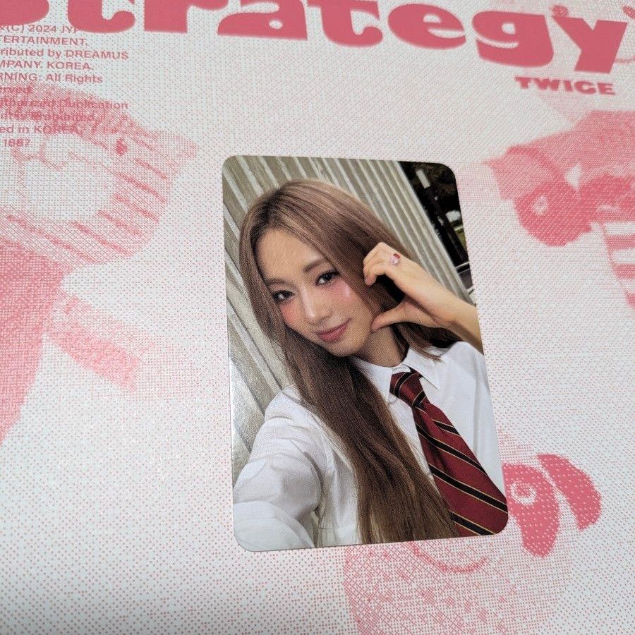 ツウィ TWICE 『STRATEGY』 トレカ ①|Yahoo!フリマ(旧PayPay ツウィ TWICE 『STRATEGY』 トレカ ①|Yahoo!フリマ(旧PayPay