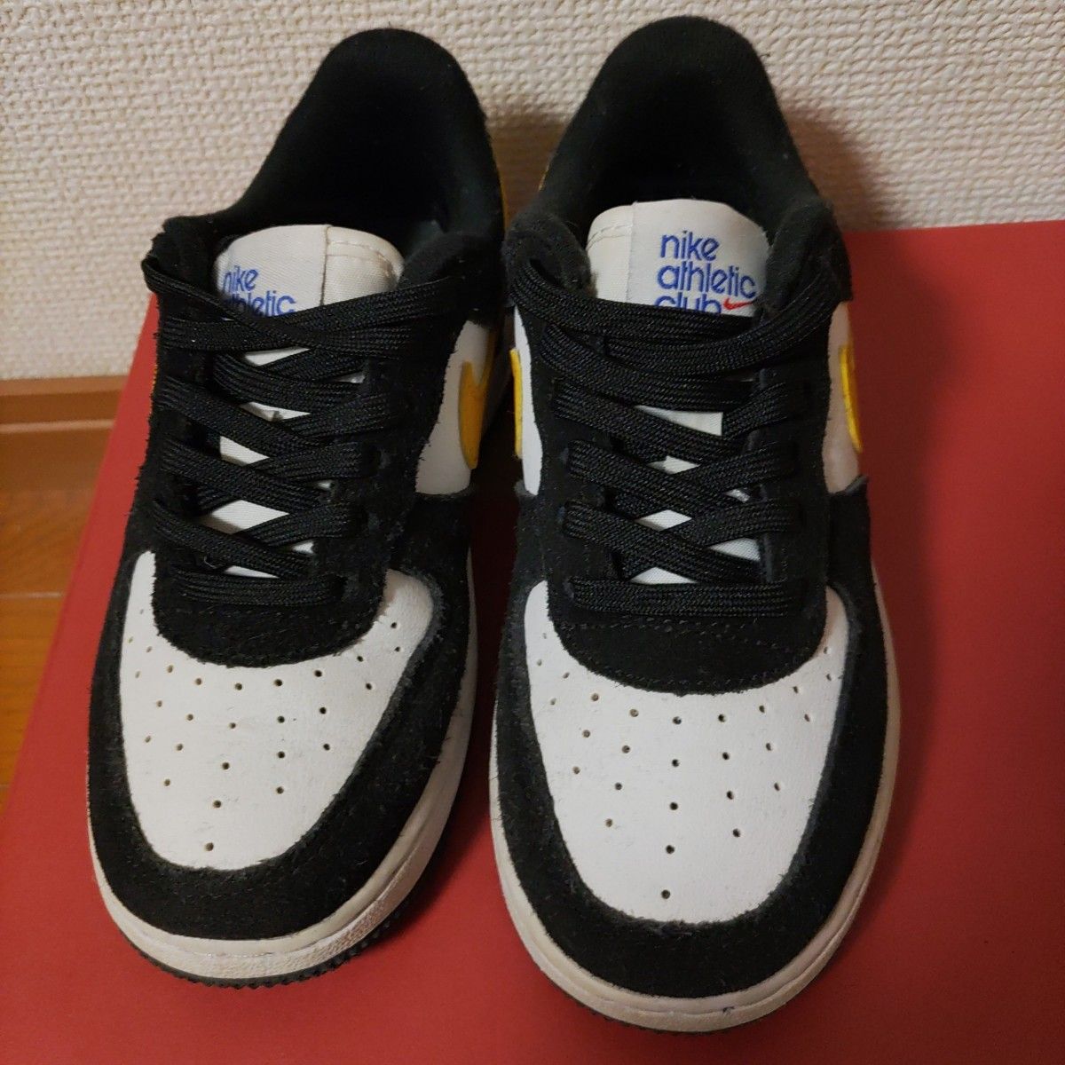 限定レア NIKE黒AF1黄色17 5cmキッズ白エアフォース 1 '07 LV8 限定レア NIKE黒AF1黄色17 5cmキッズ白エアフォース 1 '07 LV8