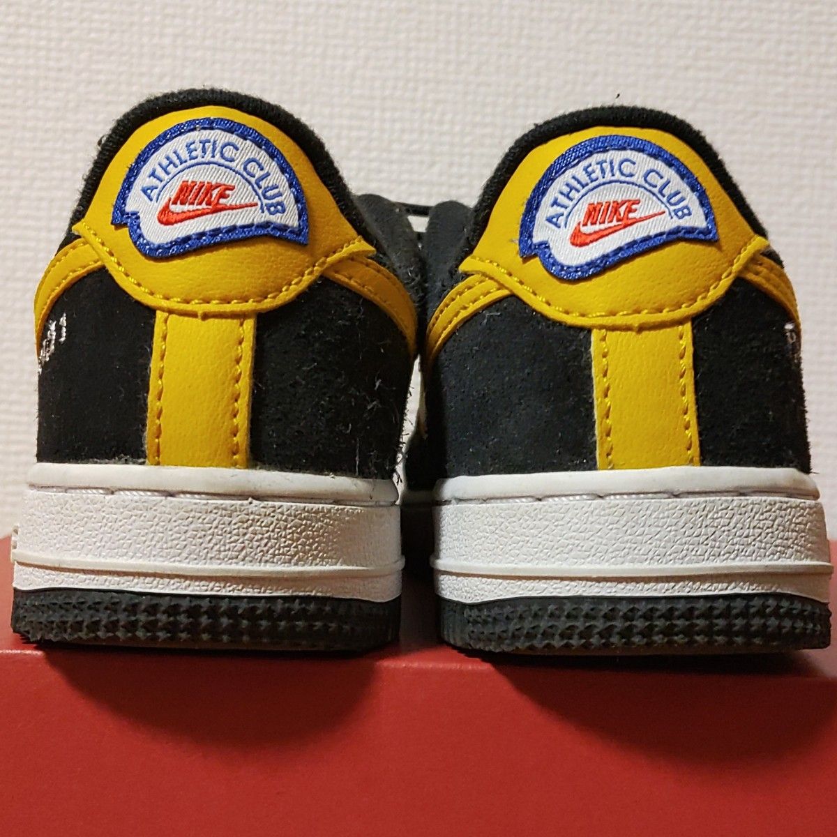 限定レア NIKE黒AF1黄色17 5cmキッズ白エアフォース 1 '07 LV8 限定レア NIKE黒AF1黄色17 5cmキッズ白エアフォース 1 '07 LV8