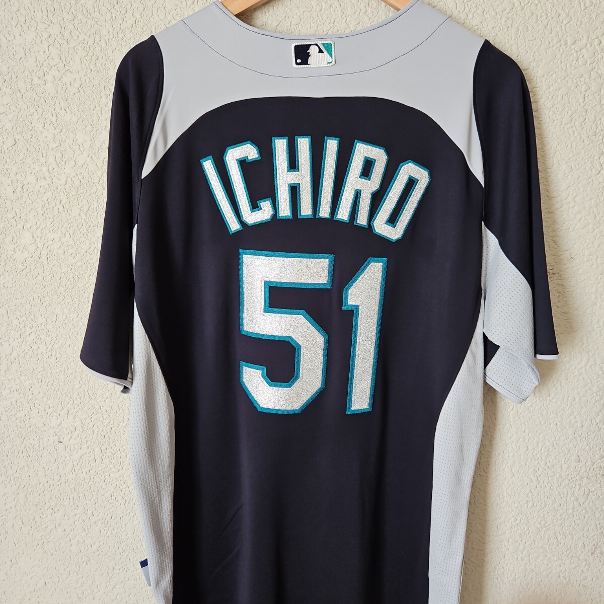 MLB シアトルマリナーズ イチロー ユニフォーム 帽子 バット MLB シアトルマリナーズ イチロー ユニフォーム 帽子 バット