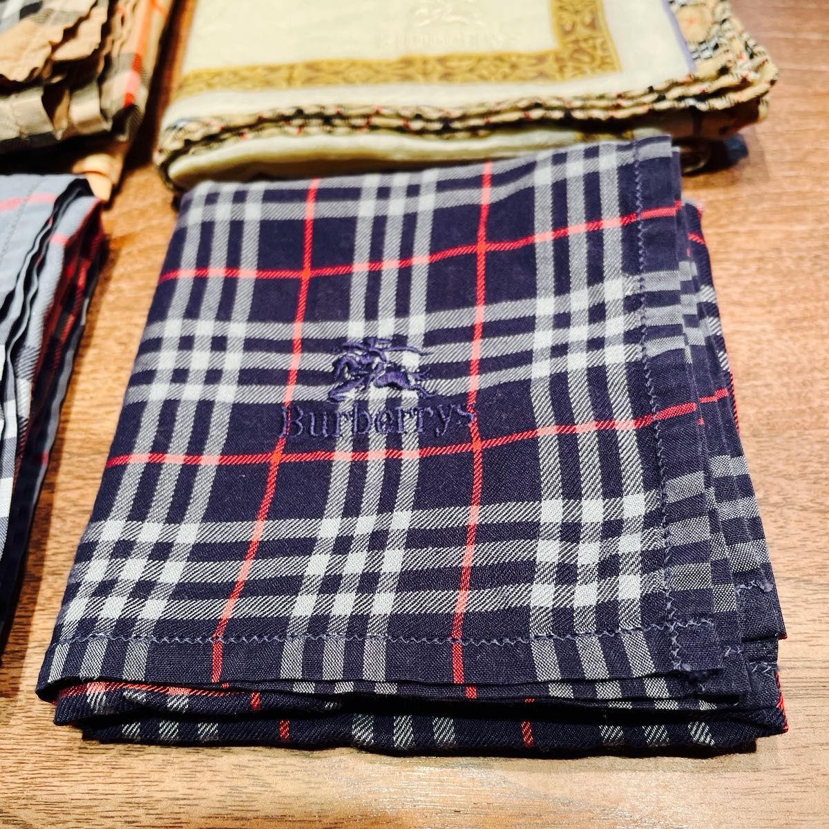 BURBERRY チェック柄ハンカチ 4枚セット バーバリー ハンカチ 4枚セット BURBERRY チェック柄|Yahoo