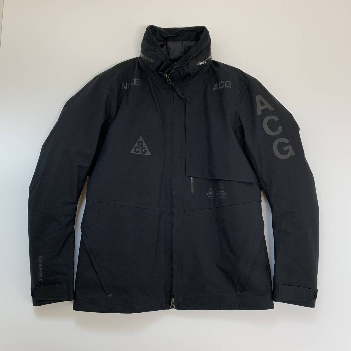 nike acg 2in1 jacket