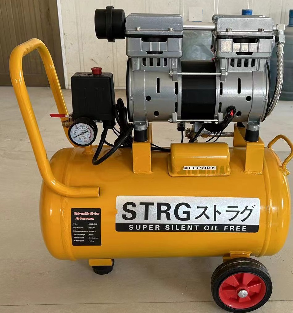 オイルレス エアー コンプレッサー 30L タンク付 静音 2馬力 1.5KW エアツール AC100V 50/60Hz