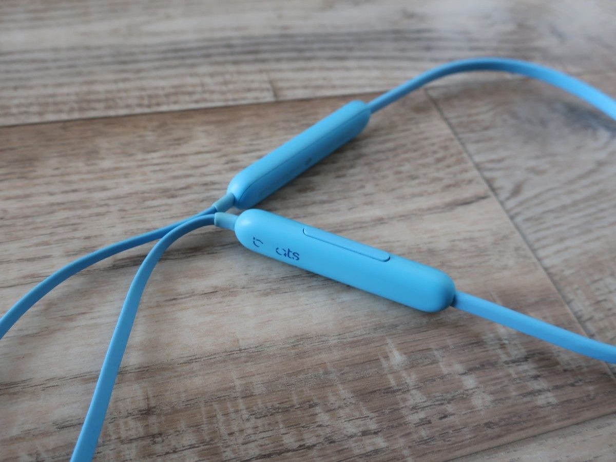 格安 ビーツフレックス ワイヤレスイヤホン beatsFlex 新品 格安 ビーツフレックス ワイヤレスイヤホン beatsFlex 新品