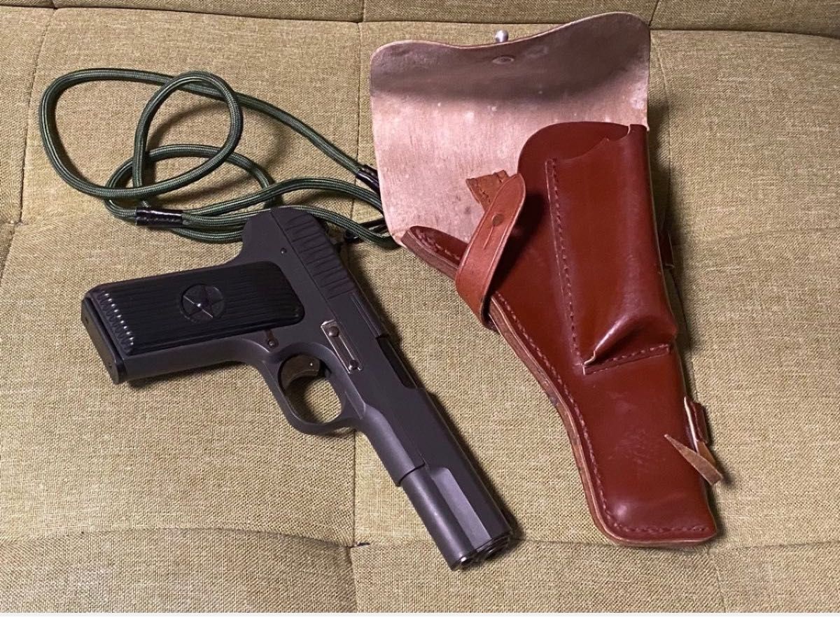 60年代 実物 トカレフ・54式拳銃用ホルスター(ランヤード付き 60年代 実物 トカレフ・54式拳銃用ホルスター(ランヤード付き