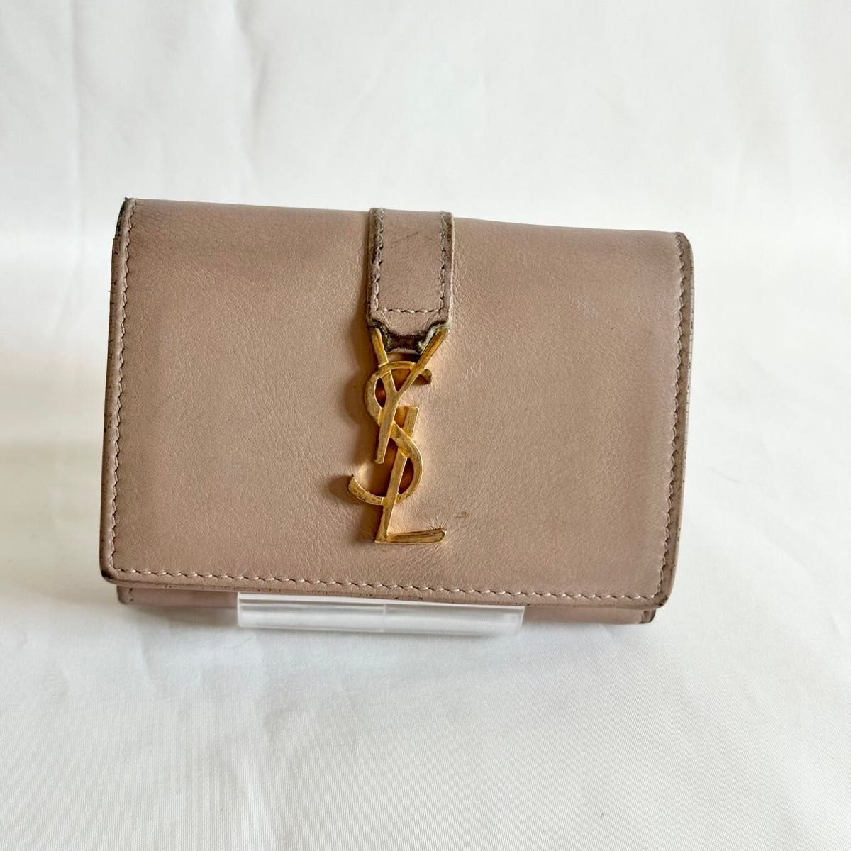 人気】YSL ピンクベージュ 三つ折り財布 イヴサンローラン ミニ 人気】YSL ピンクベージュ 三つ折り財布 イヴサンローラン ミニ