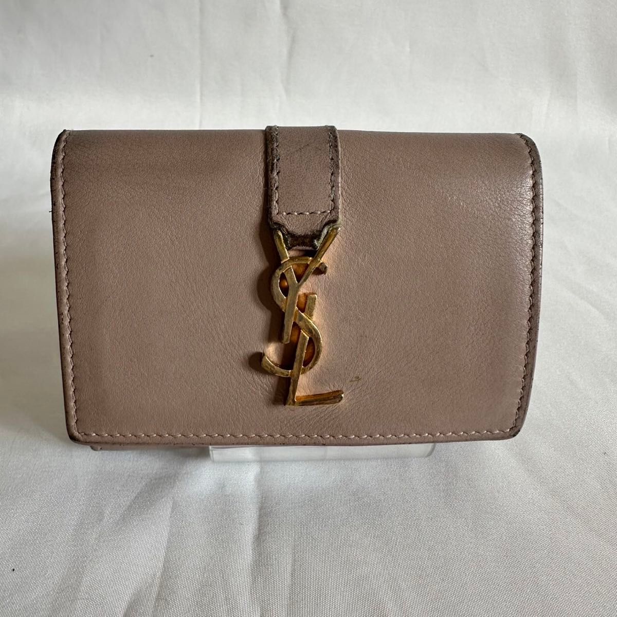 人気】YSL ピンクベージュ 三つ折り財布 イヴサンローラン ミニ 人気】YSL ピンクベージュ 三つ折り財布 イヴサンローラン ミニ