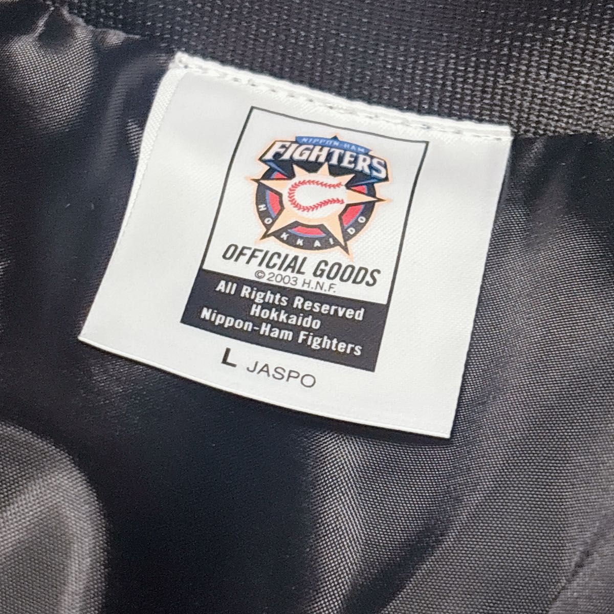 新品 北海道日本ハムファイターズ 野球 厚手 旧ロゴ ジャンパー 新品 北海道日本ハムファイターズ 野球 厚手 旧ロゴ ジャンパー