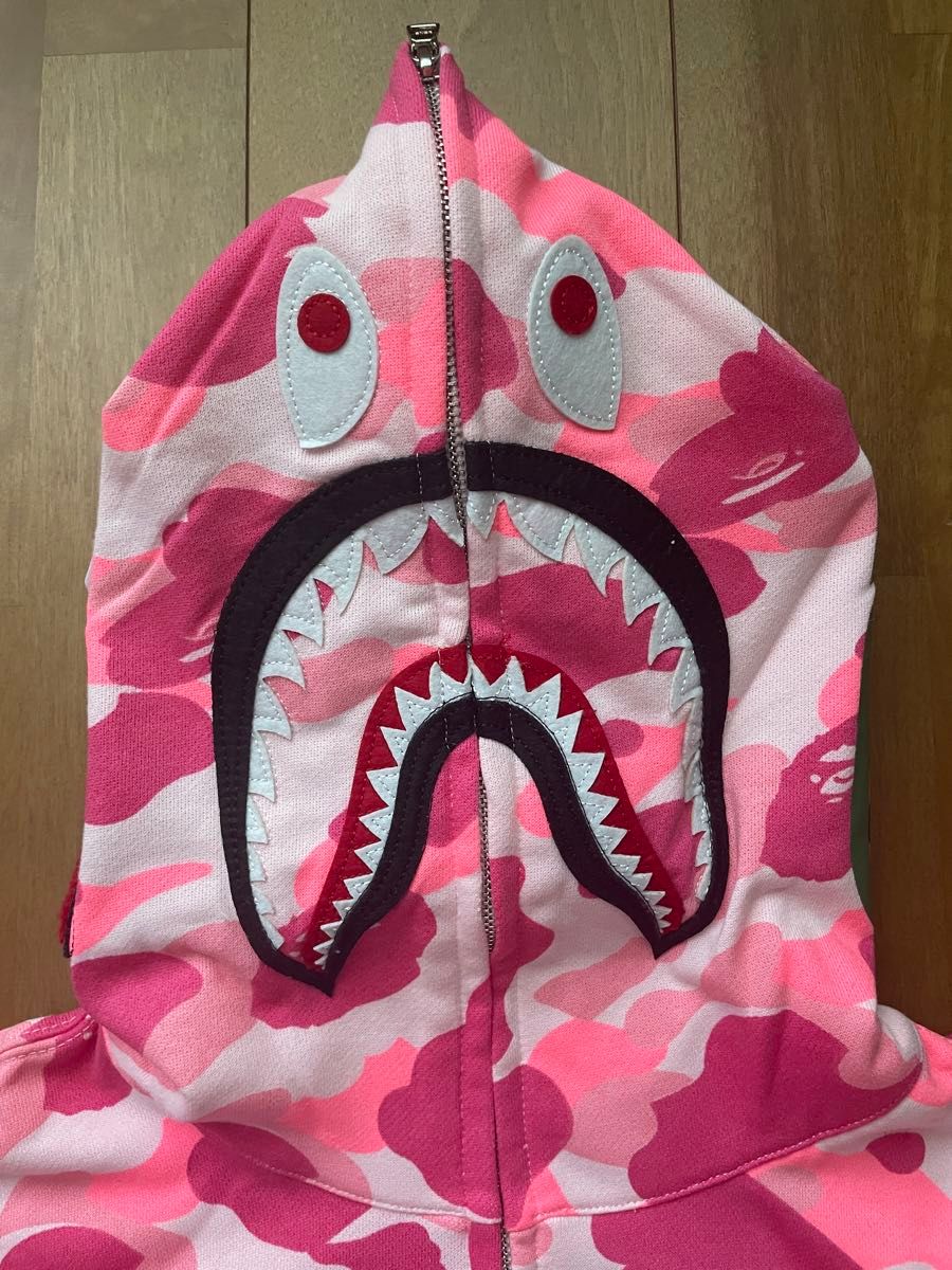 アベイシングエイプ シャークパーカー a bathing ape 男女兼用 アベイシングエイプ シャークパーカー a bathing ape 男女兼用