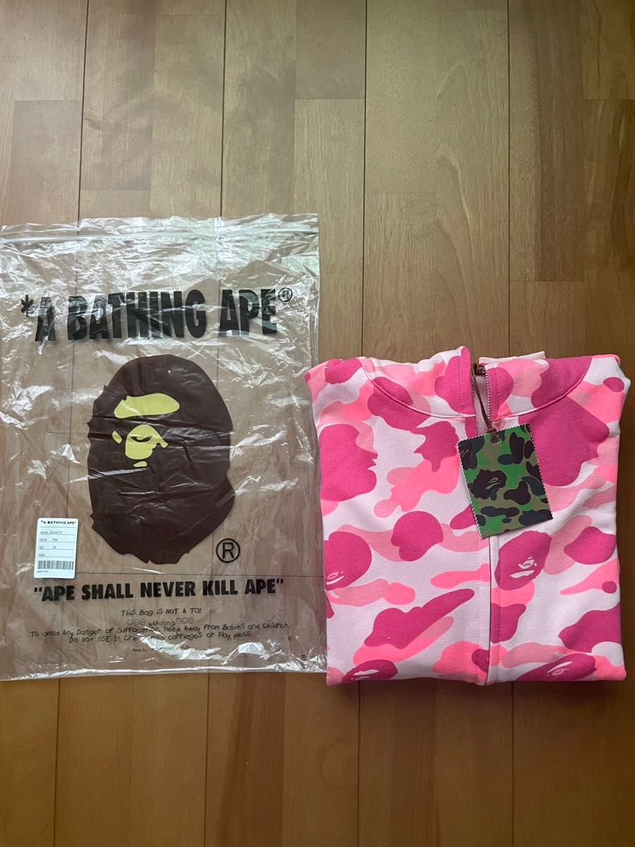 アベイシングエイプ シャークパーカー a bathing ape 男女兼用 アベイシングエイプ シャークパーカー a bathing ape 男女兼用