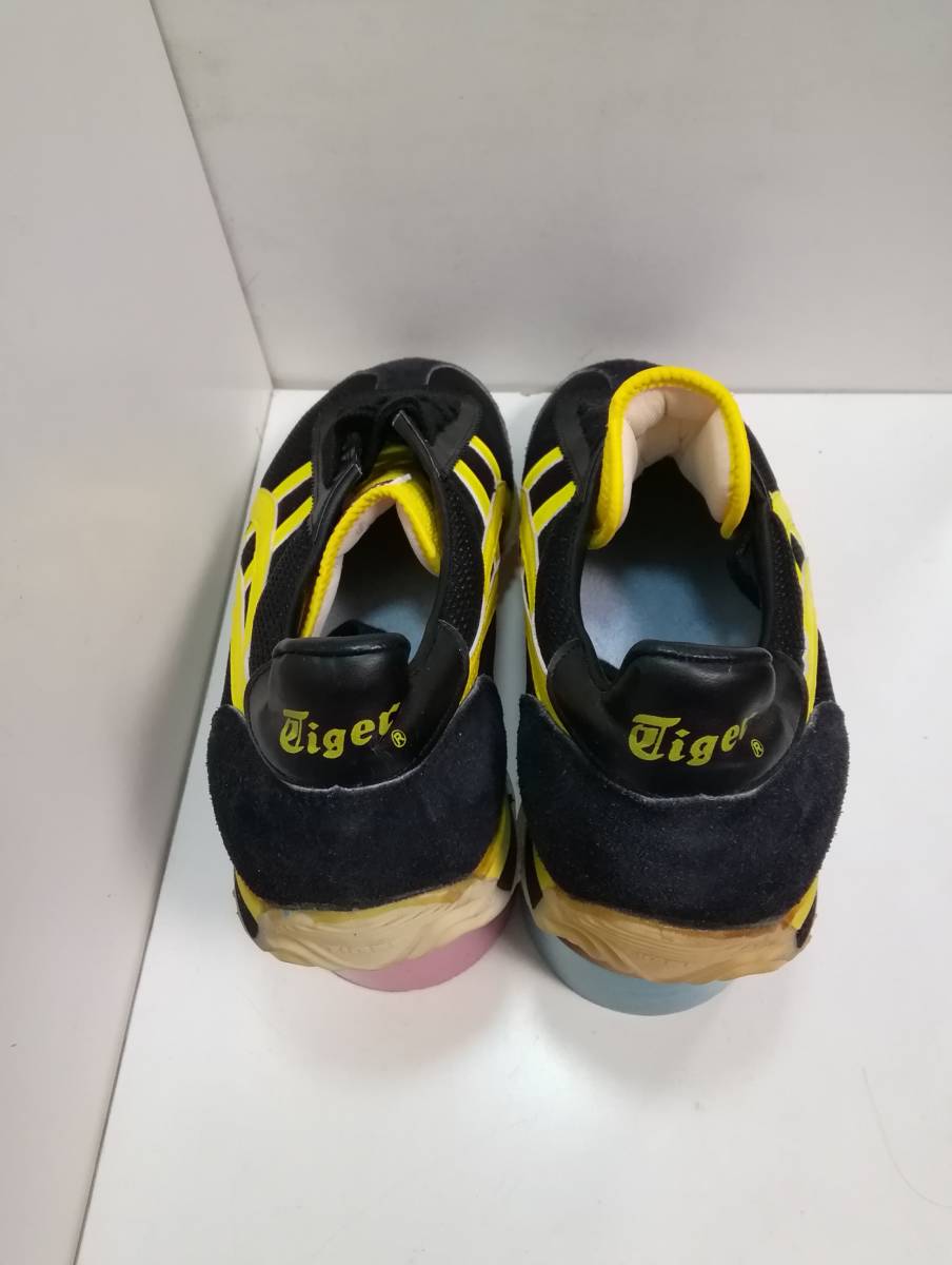 ヒールに「Tiger」マーク,多少変色汚れシミ