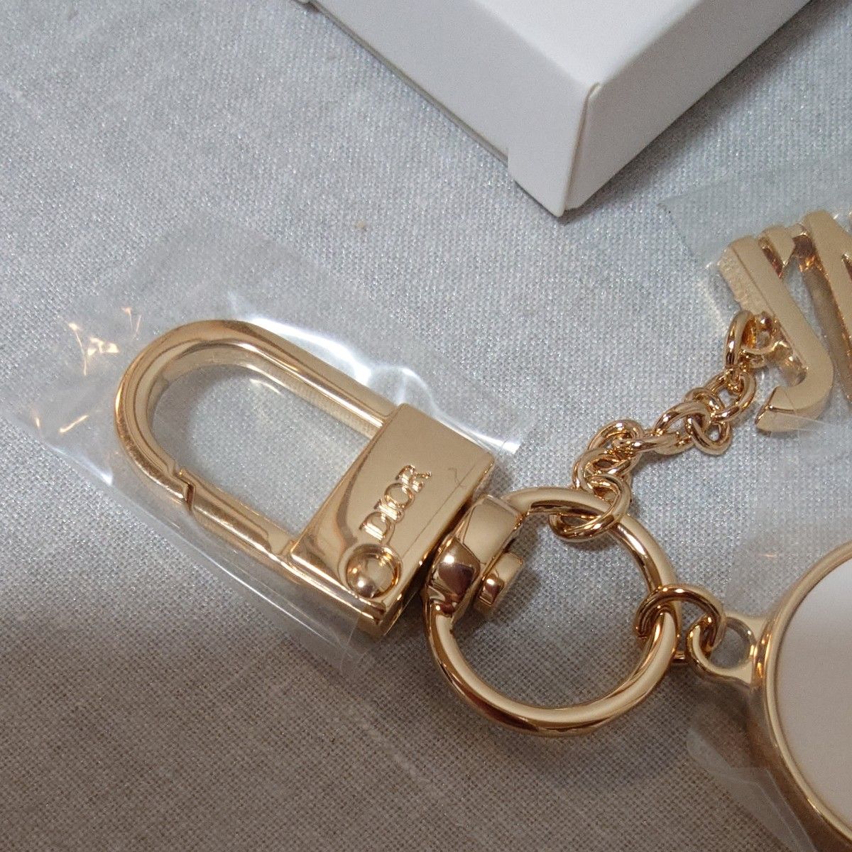新品・未使用】 ディオール Dior ノベルティ キーホルダー 新品・未使用】 ディオール Dior ノベルティ キーホルダー