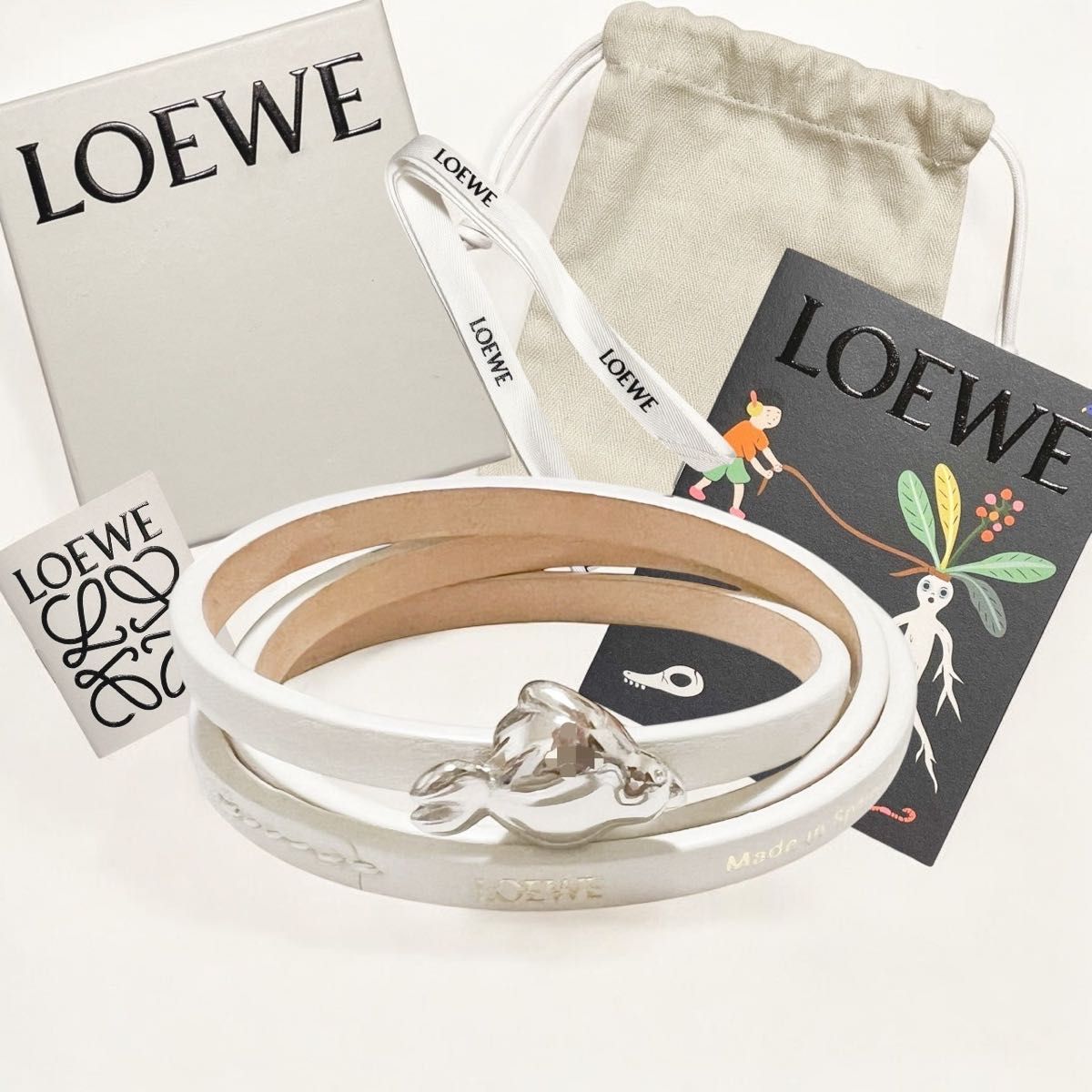 LOEWE ロエベ ツイストバングル カーフ スナフジタ アザラシ LOEWE ロエベ ツイストバングル カーフ スナフジタ アザラシ