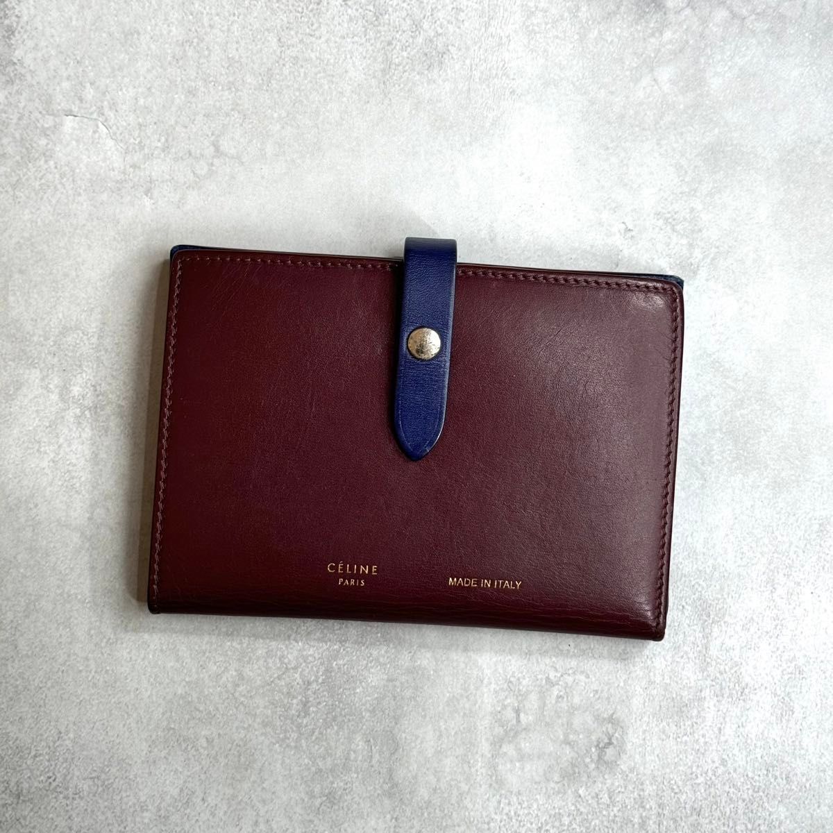 CELINE セリーヌ バイカラーミディアムストラップウォレット 二 CELINE セリーヌ バイカラーミディアムストラップウォレット 二
