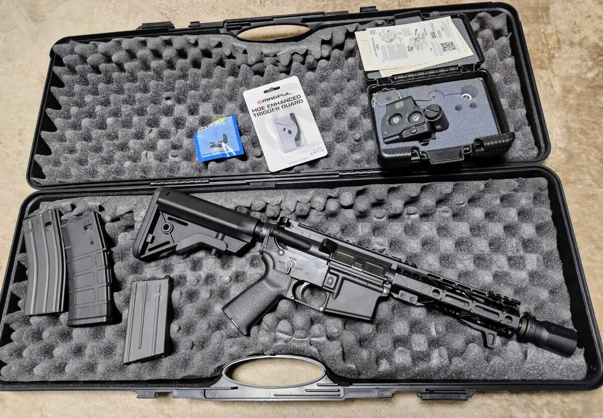 東京マルイ Ｍ４Ａ１ ＢＡＤ CUSTOM　　内部フルスチール・カスタム　ＥＯＴＥＣＨ（イオテック実物）付属
