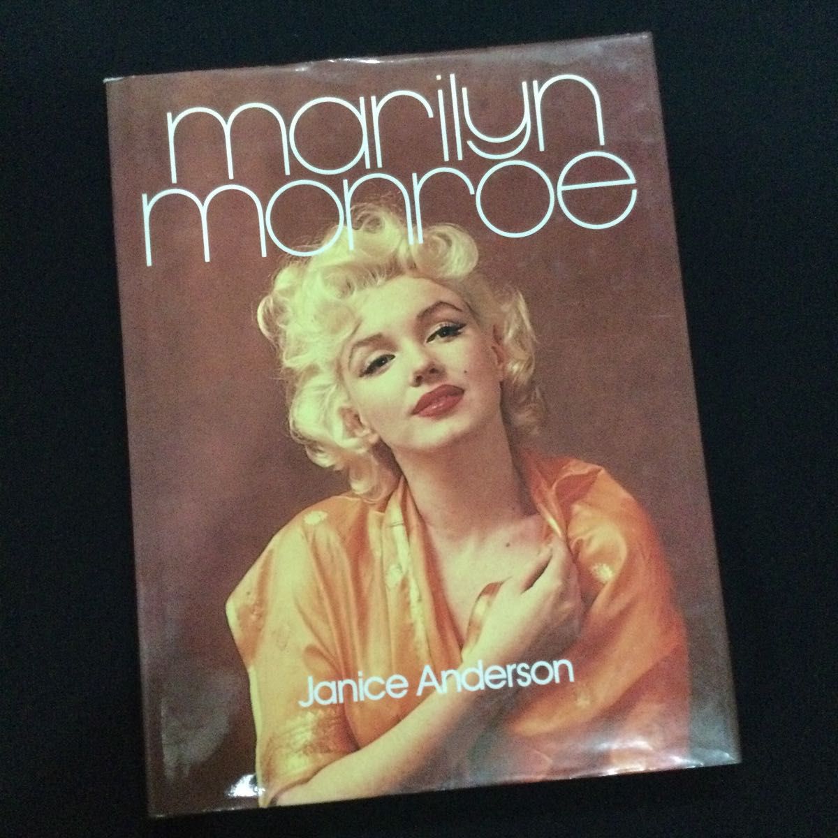 希少 マリリンモンロー 写真集 洋書 Marilyn Monroe ハリウッド 希少 マリリンモンロー 写真集 洋書 Marilyn Monroe ハリウッド